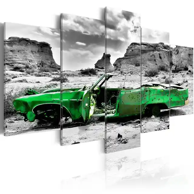 Cumpără online Tablou - Green retro car at Colorado Desert