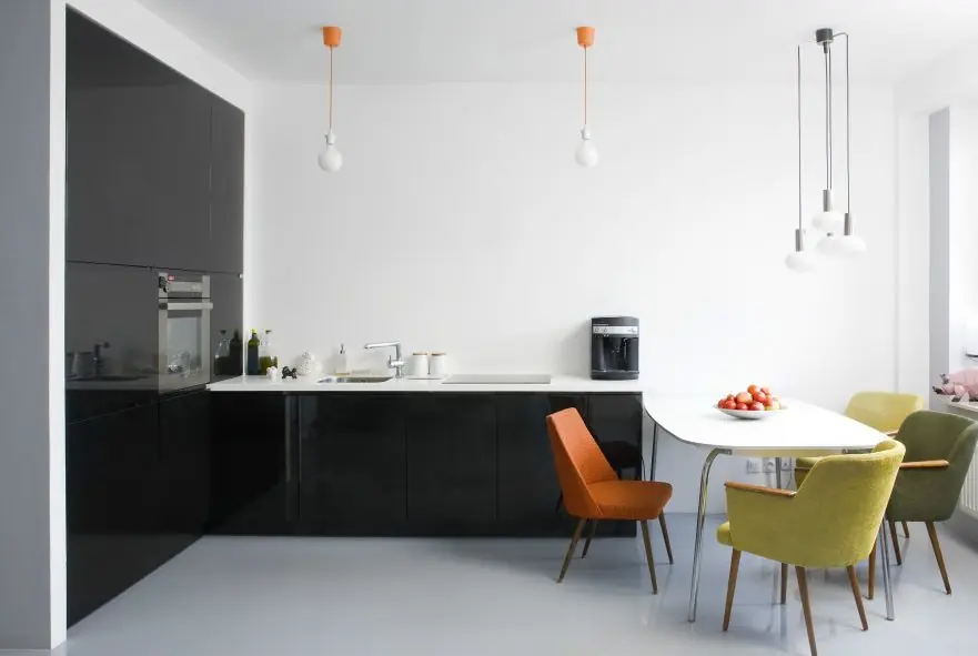 Folie autocolanta d-c-fix pentru mobilier culoare negru lucios cod Ultima șansă