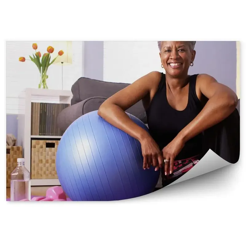 Fototapet perete Femeie africană de fitness fitness cameră de antrenament Cel mai bun preț
