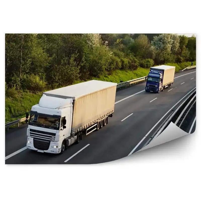 Nu rata Fototapet Camion pe autostradă