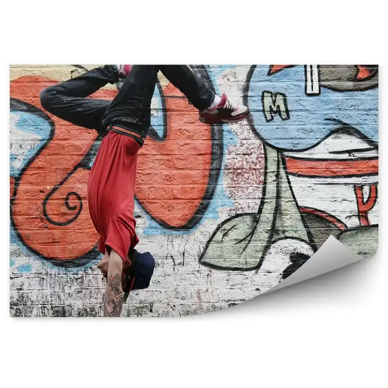 Fototapet vintage Breakdance pe strada graffiti Lichidare de stoc