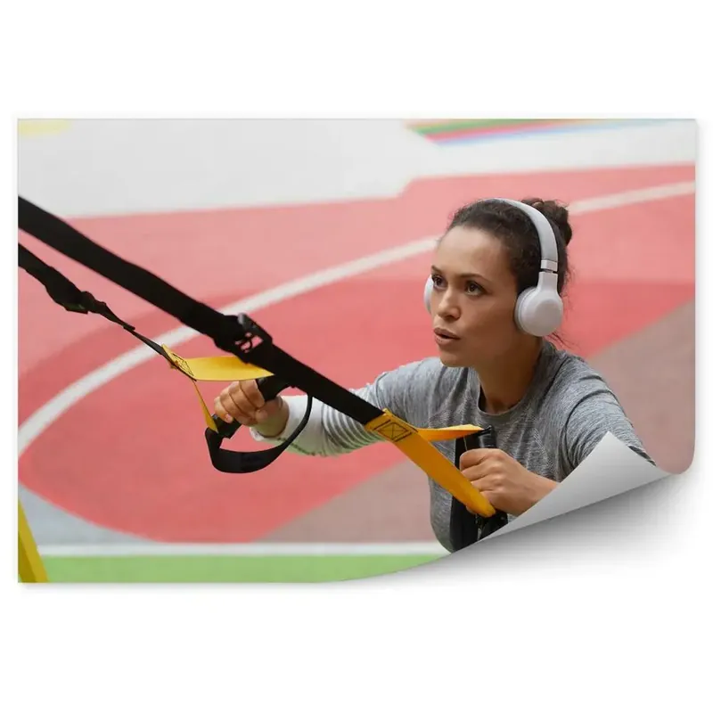 Preț promoțional Fototapet Curele de antrenament în sala de gimnastică