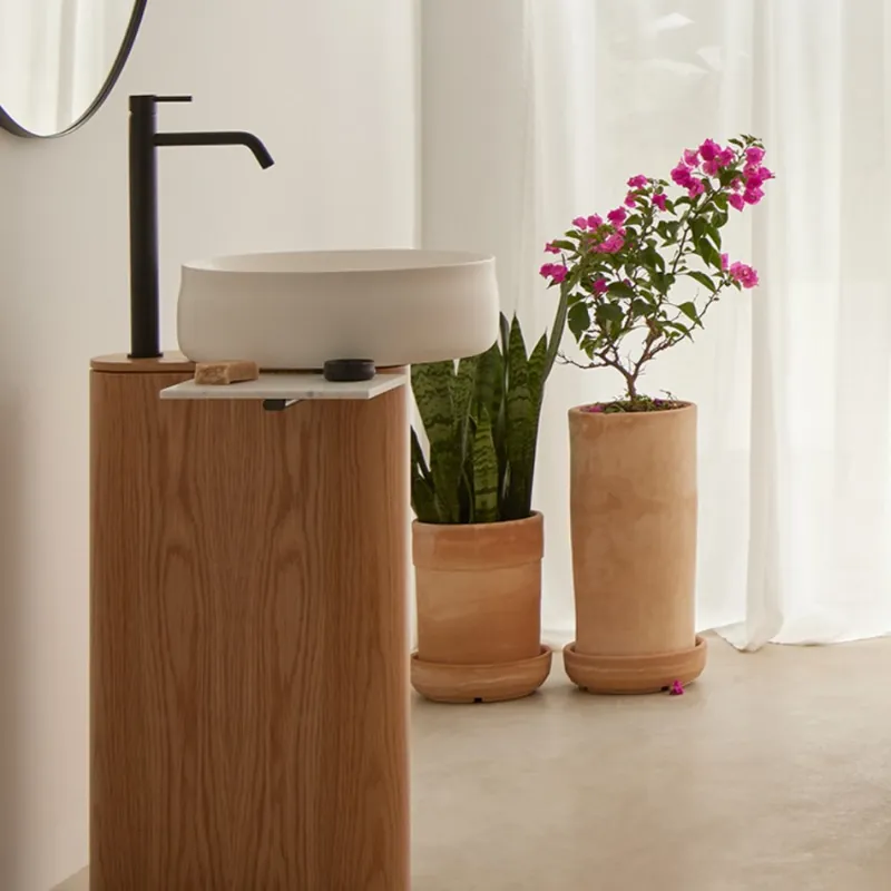 Reducere specială Lavoar Sanycces Duna alb mat cu piedestal freestanding din lemn