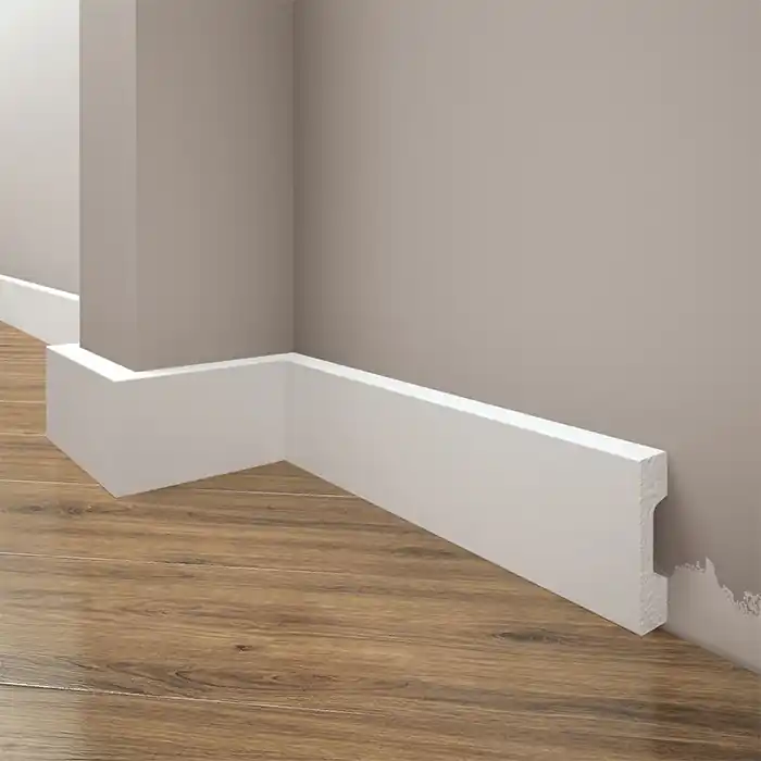 Reducere specială Plinta parchet alba polimer dur 244 x 5.7 x 1.6 cm Cezar LPC27